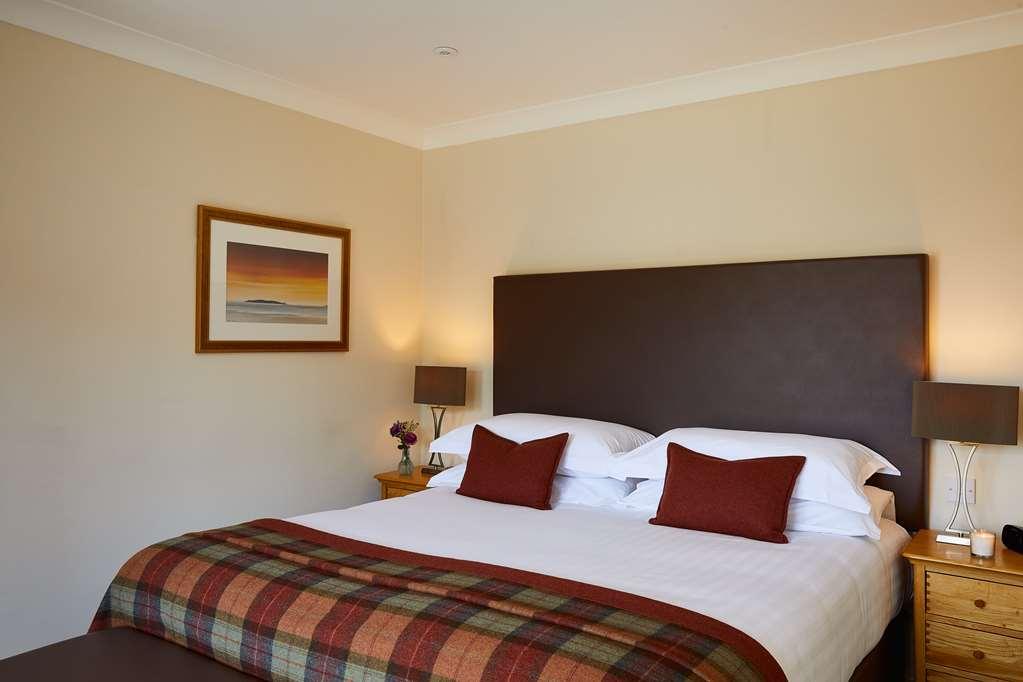 Macdonald Elmers Court Hotel Lymington Zimmer foto