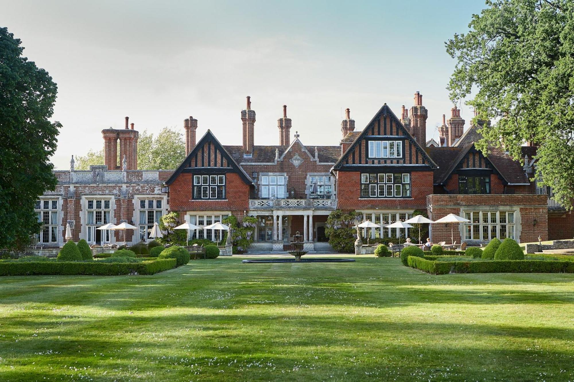 Macdonald Elmers Court Hotel Lymington Exterior foto